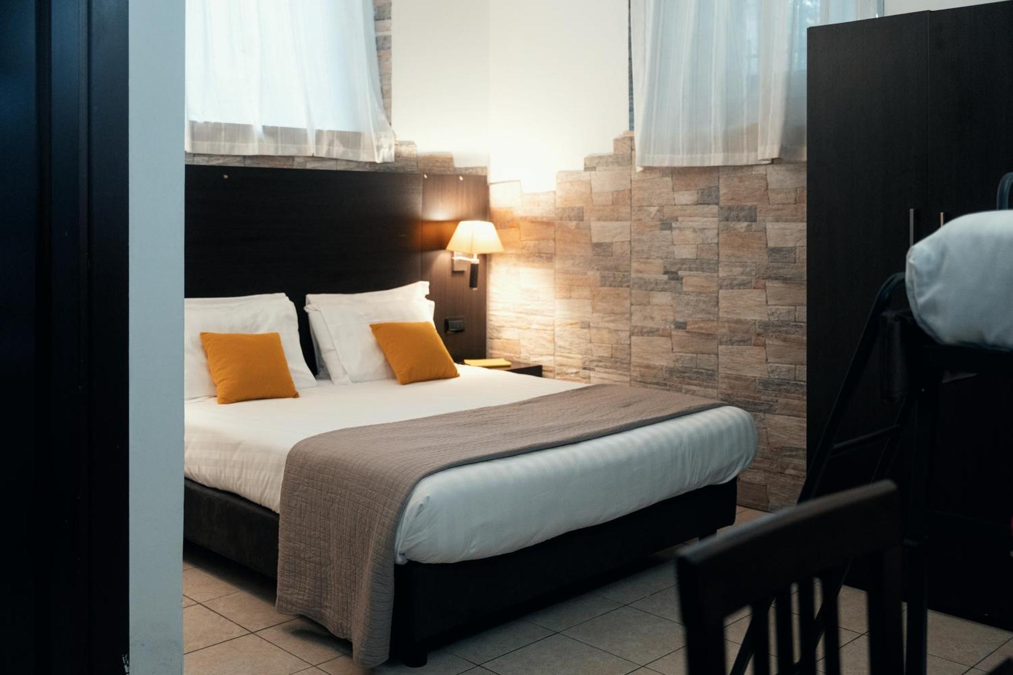 Saint Peter Loft * Roma